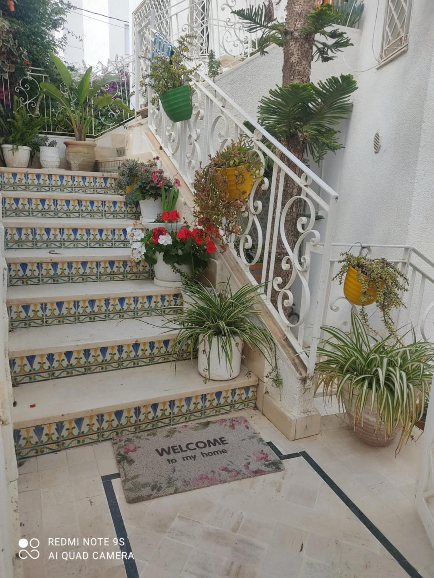 Etage De Villa Avec Jardin, Pres De L'Aireport Et Parking Prive Ар'яна Екстер'єр фото