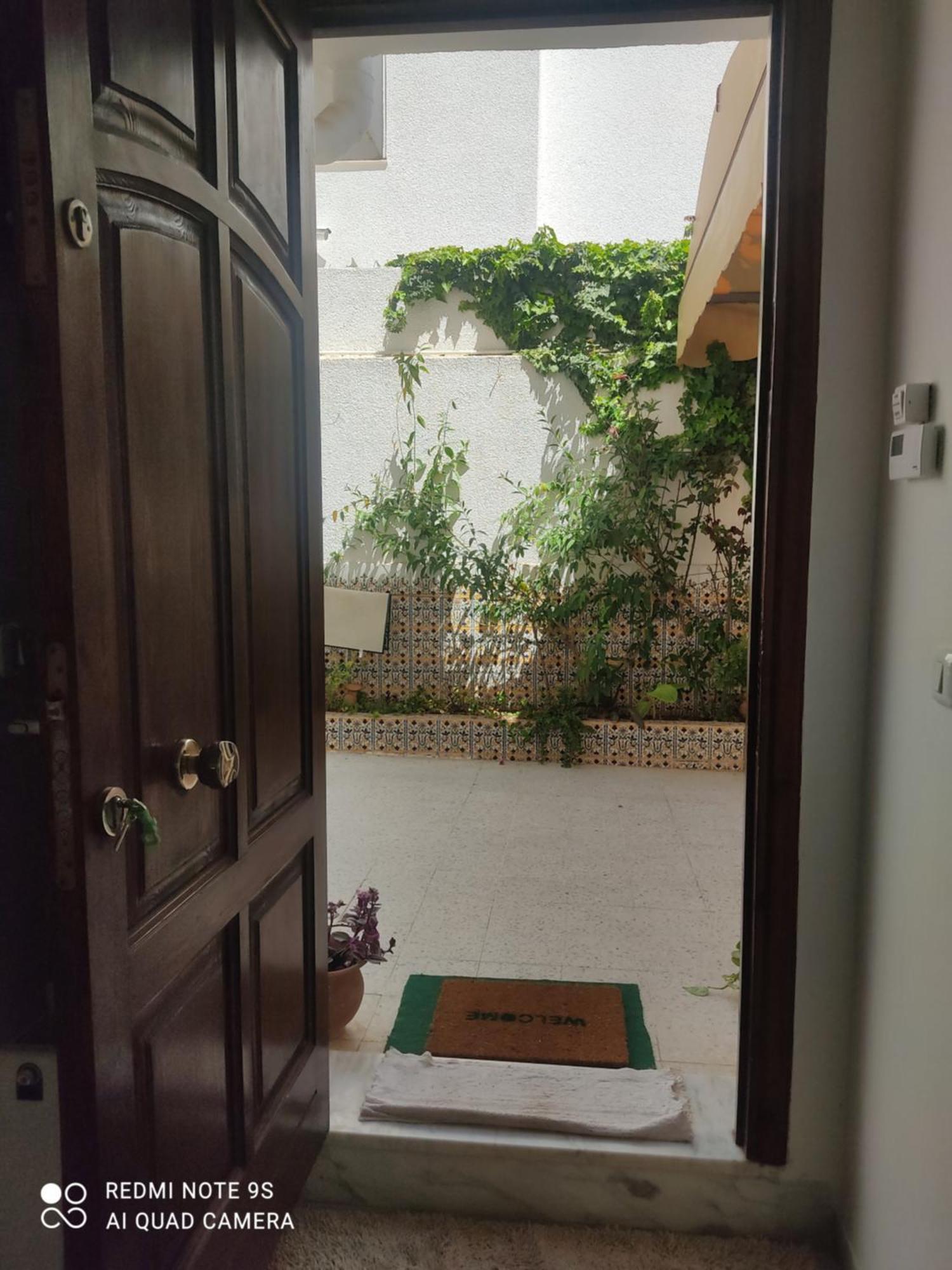 Etage De Villa Avec Jardin, Pres De L'Aireport Et Parking Prive Ар'яна Екстер'єр фото
