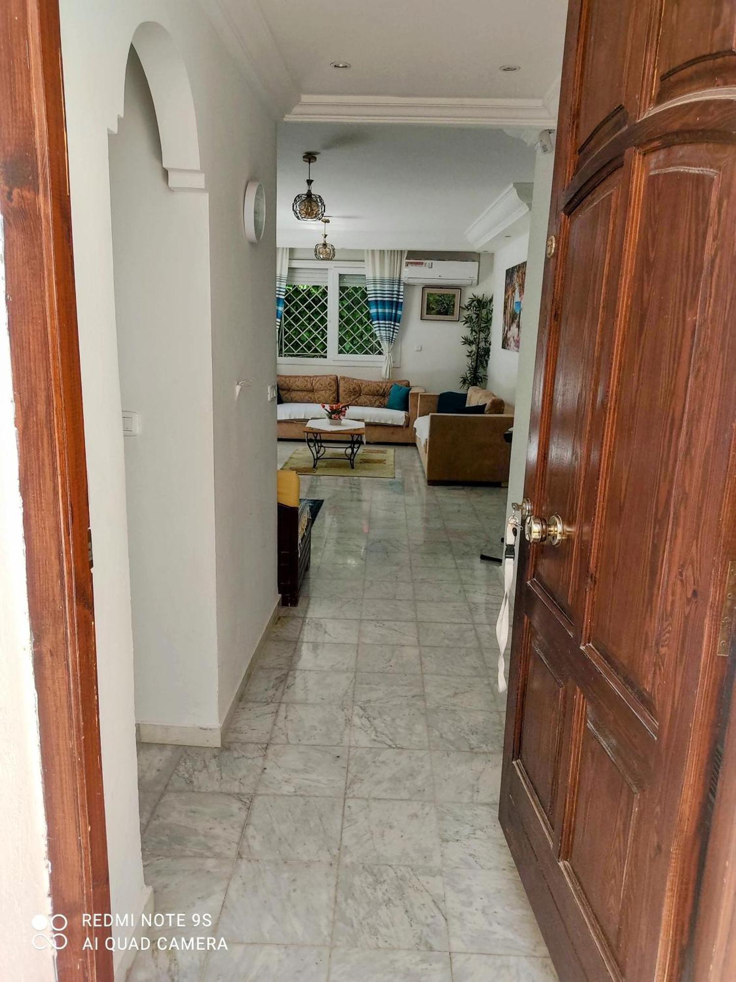 Etage De Villa Avec Jardin, Pres De L'Aireport Et Parking Prive Ар'яна Екстер'єр фото
