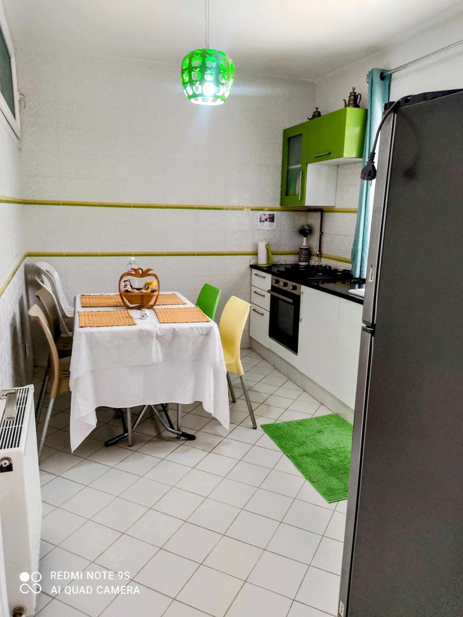Etage De Villa Avec Jardin, Pres De L'Aireport Et Parking Prive Ар'яна Екстер'єр фото